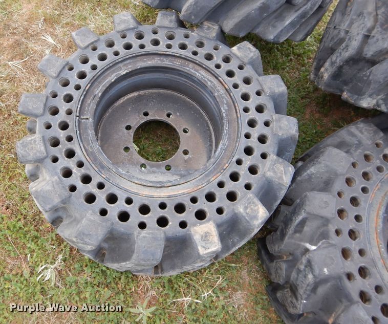 image for item FK9900 (4) 32.5x15-16 tires and wheels