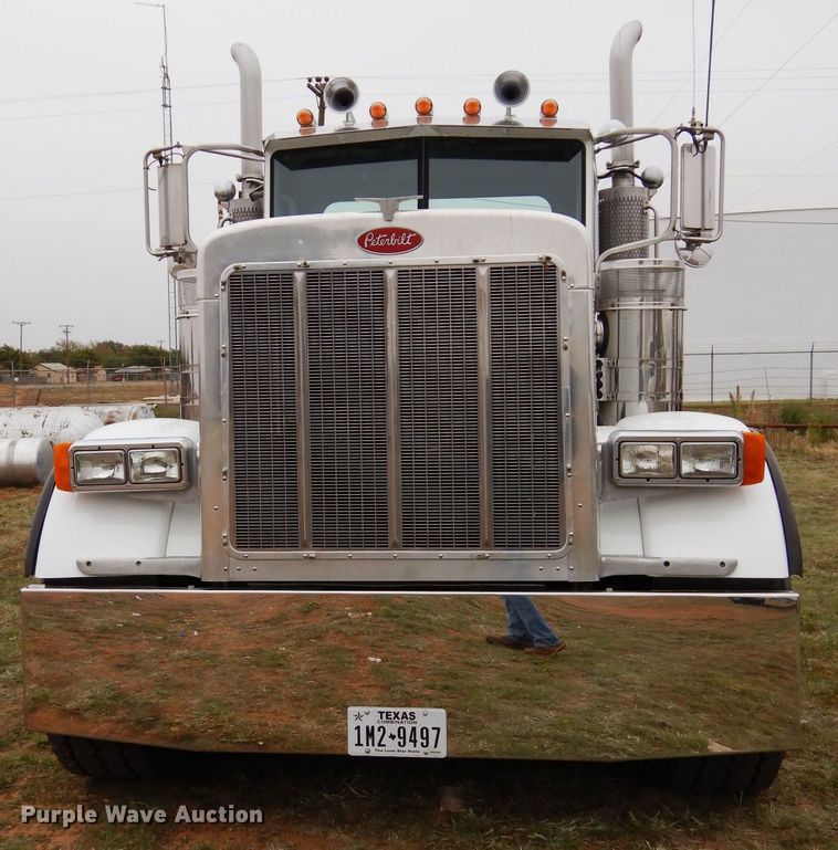 image for item FK9907 2007 Peterbilt 379 EXHD semi truck