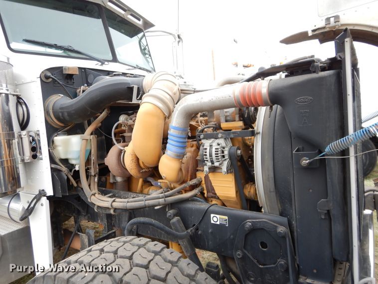 image for item FK9907 2007 Peterbilt 379 EXHD semi truck