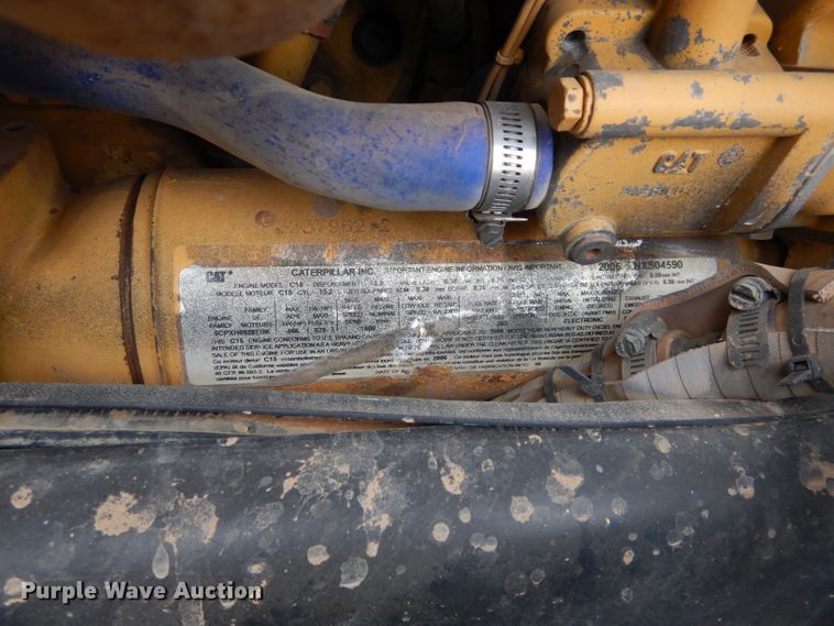 image for item FK9907 2007 Peterbilt 379 EXHD semi truck