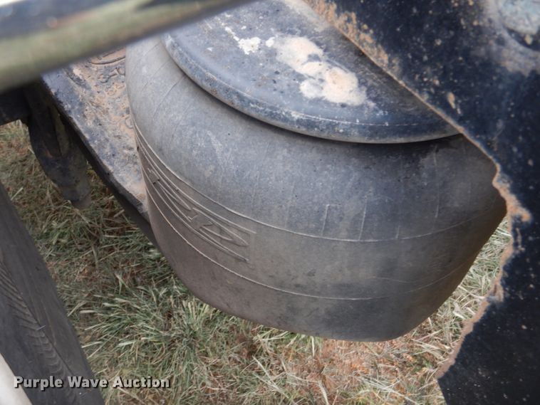 image for item FK9907 2007 Peterbilt 379 EXHD semi truck