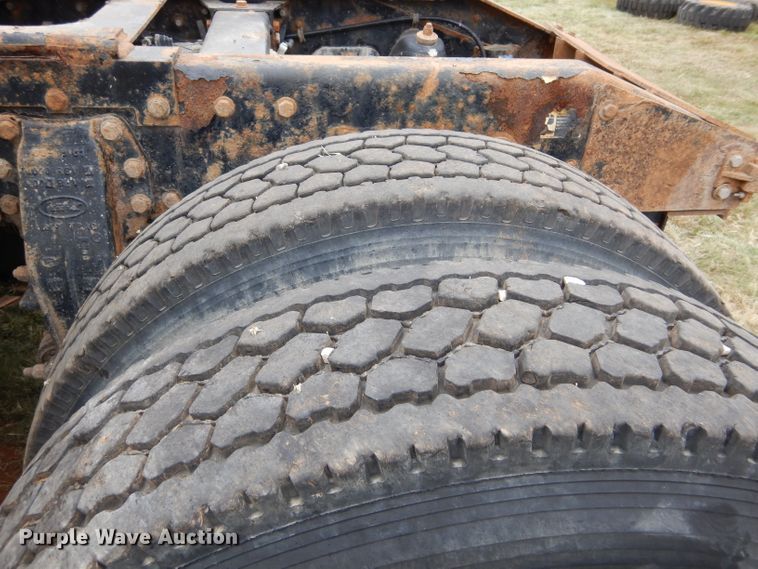 image for item FK9907 2007 Peterbilt 379 EXHD semi truck