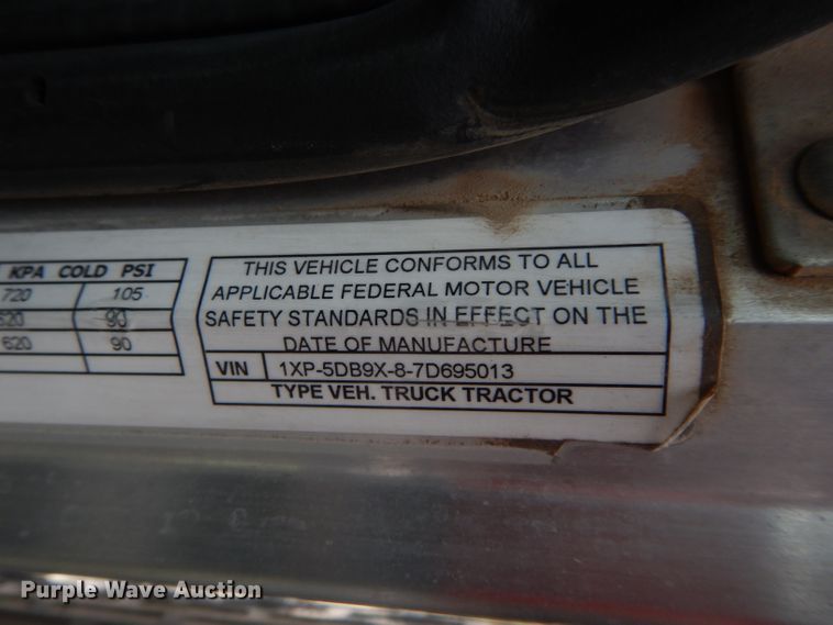 image for item FK9907 2007 Peterbilt 379 EXHD semi truck