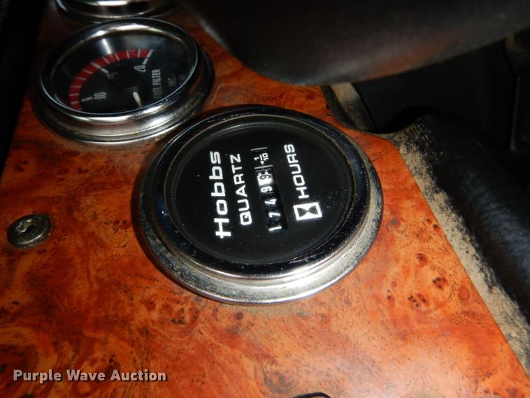 image for item FK9908 2001 Peterbilt 379 EXHD semi truck