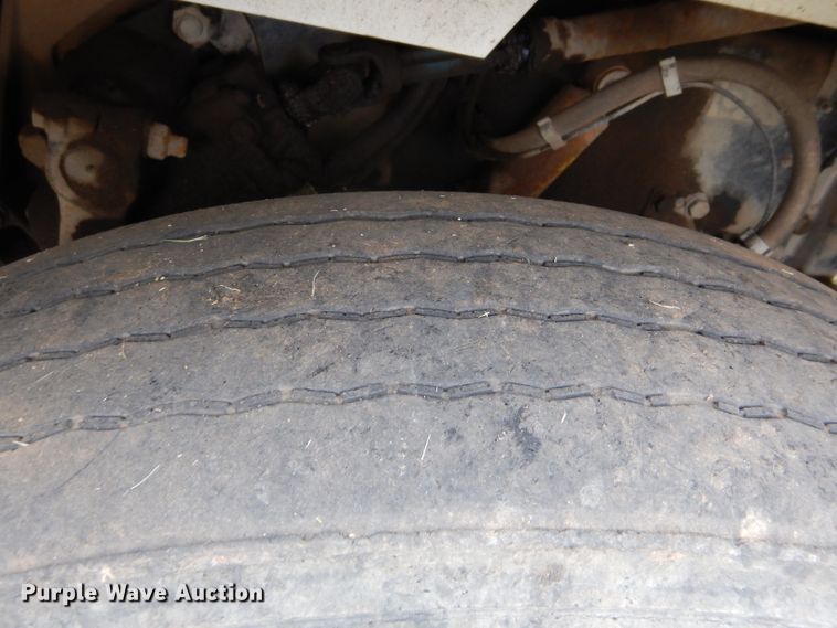 image for item FK9908 2001 Peterbilt 379 EXHD semi truck