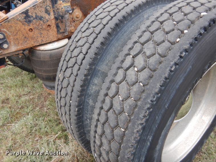 image for item FK9908 2001 Peterbilt 379 EXHD semi truck