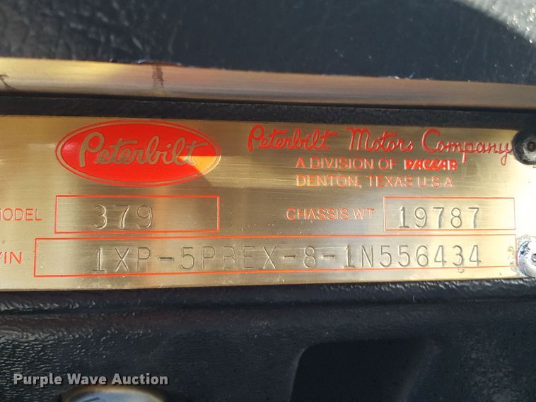 image for item FK9908 2001 Peterbilt 379 EXHD semi truck