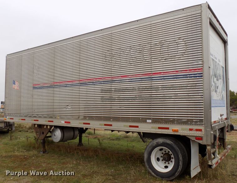 image for item FK9911 2000 Utility Trailers refrigerated van trailer
