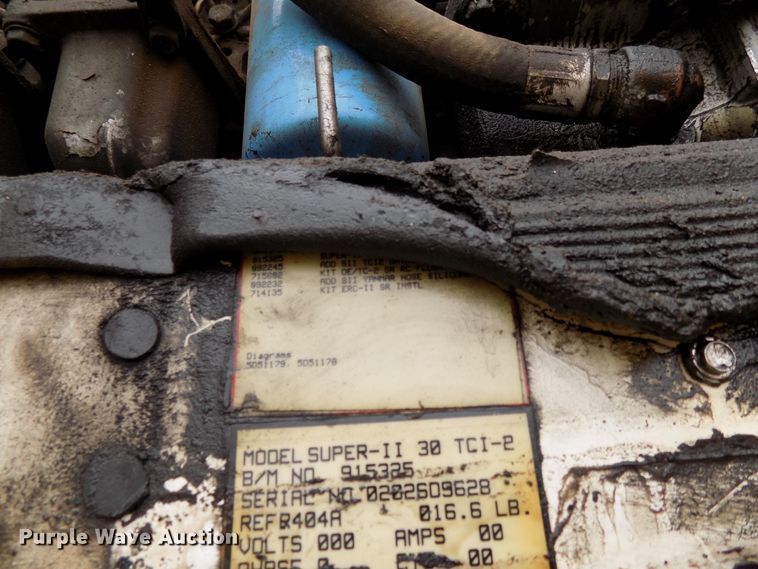 image for item FK9911 2000 Utility Trailers refrigerated van trailer