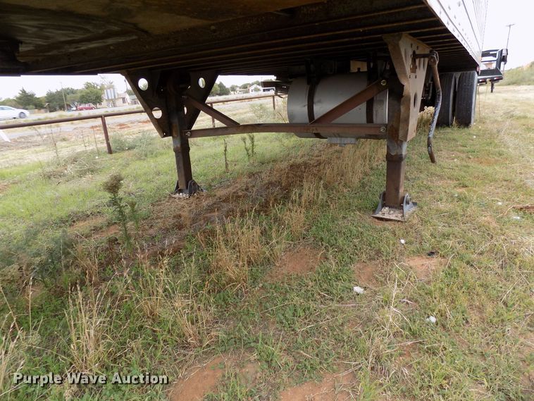 image for item FK9911 2000 Utility Trailers refrigerated van trailer