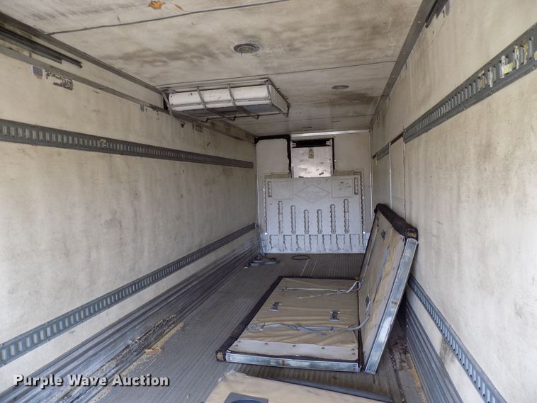 image for item FK9911 2000 Utility Trailers refrigerated van trailer