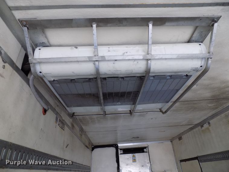 image for item FK9911 2000 Utility Trailers refrigerated van trailer