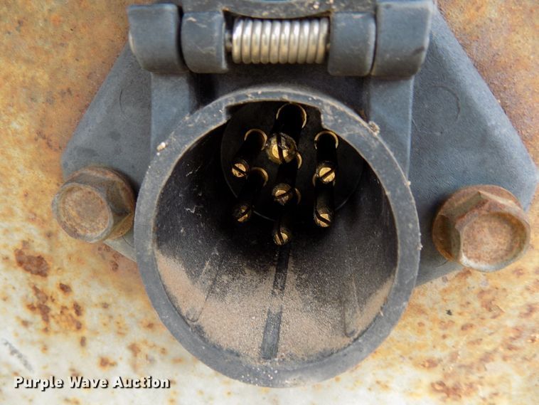 image for item FK9911 2000 Utility Trailers refrigerated van trailer