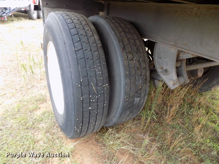 image for item FK9911 2000 Utility Trailers refrigerated van trailer