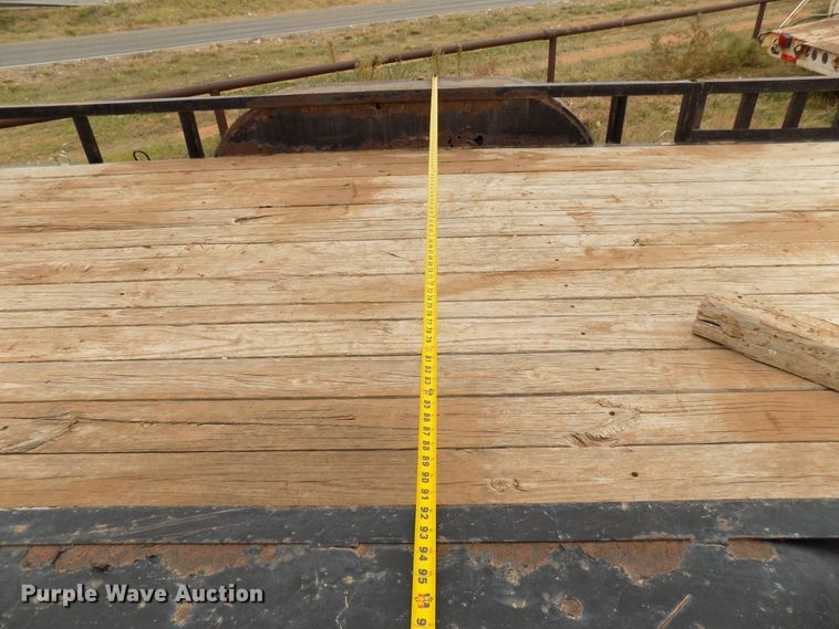 image for item FK9915 2009 Load Trail utility trailer