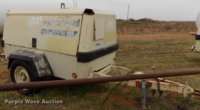 image for item FK9916 1999 Ingersoll Rand P185WJD air compressor