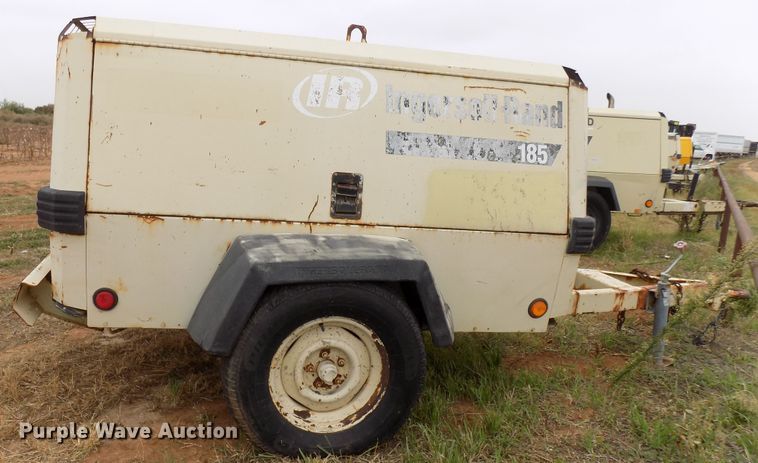 image for item FK9916 1999 Ingersoll Rand P185WJD air compressor