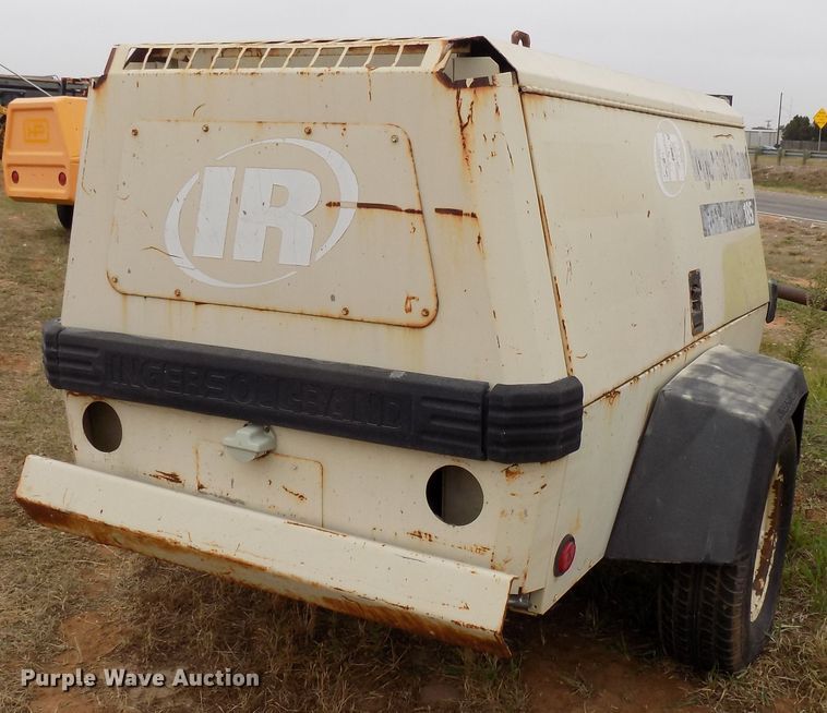 image for item FK9916 1999 Ingersoll Rand P185WJD air compressor