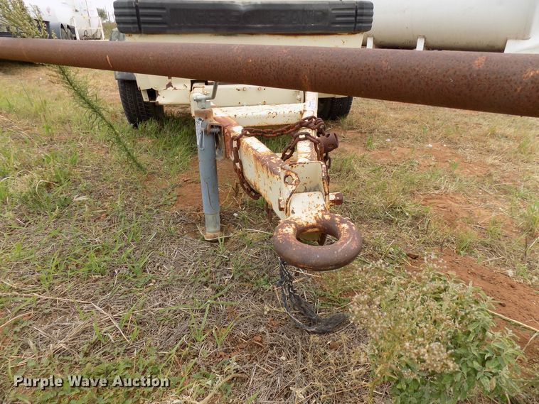 image for item FK9916 1999 Ingersoll Rand P185WJD air compressor