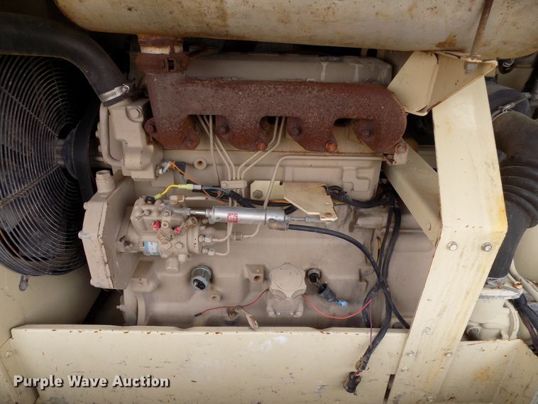 image for item FK9916 1999 Ingersoll Rand P185WJD air compressor