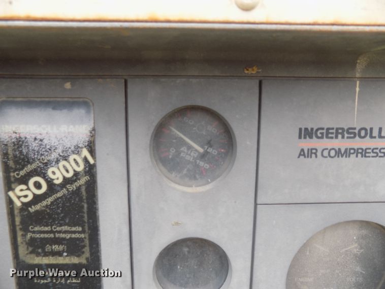 image for item FK9916 1999 Ingersoll Rand P185WJD air compressor