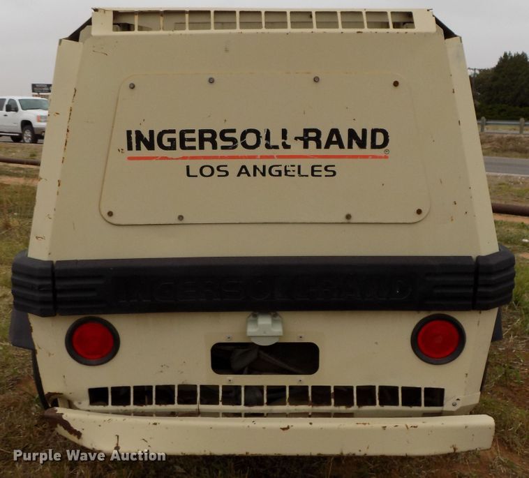 image for item FK9918 1999 Ingersoll Rand P185JD air compressor