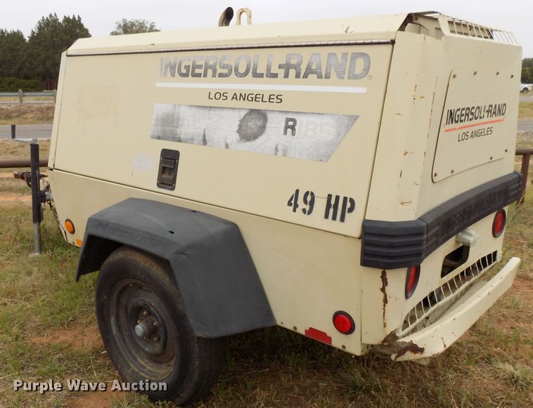 image for item FK9918 1999 Ingersoll Rand P185JD air compressor