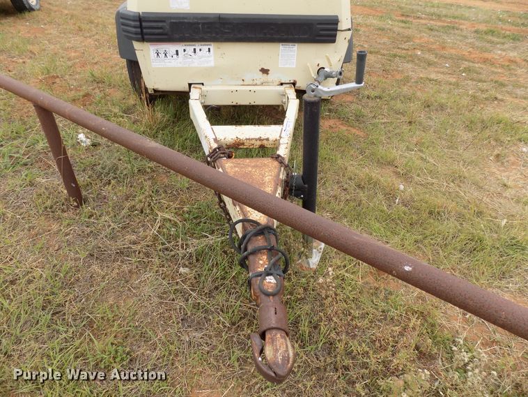 image for item FK9918 1999 Ingersoll Rand P185JD air compressor