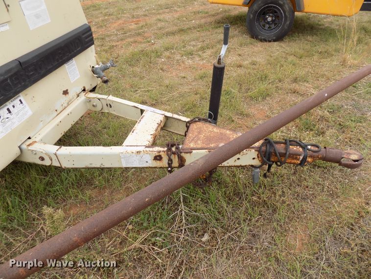 image for item FK9918 1999 Ingersoll Rand P185JD air compressor