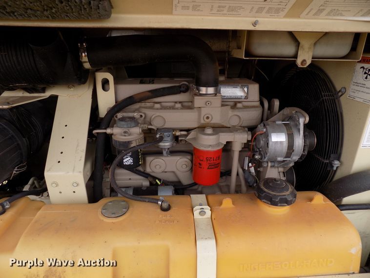 image for item FK9918 1999 Ingersoll Rand P185JD air compressor