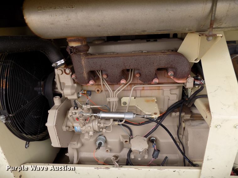 image for item FK9918 1999 Ingersoll Rand P185JD air compressor