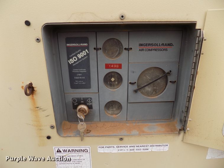 image for item FK9918 1999 Ingersoll Rand P185JD air compressor
