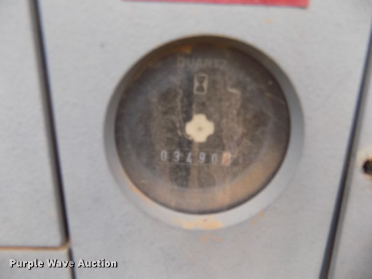 image for item FK9918 1999 Ingersoll Rand P185JD air compressor