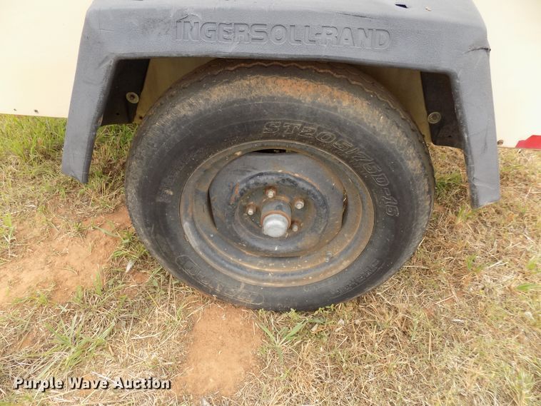 image for item FK9918 1999 Ingersoll Rand P185JD air compressor