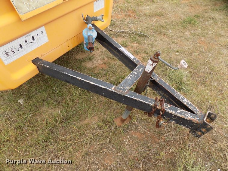 image for item FK9919 1994 Ingersoll Rand P185DWJD air compressor