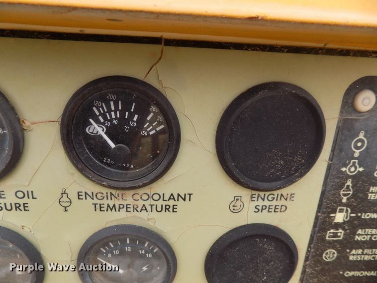 image for item FK9919 1994 Ingersoll Rand P185DWJD air compressor