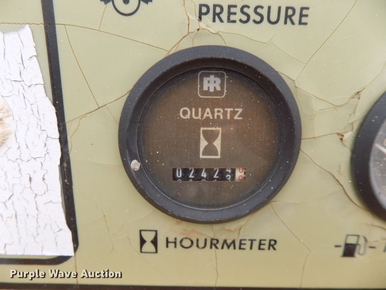 image for item FK9919 1994 Ingersoll Rand P185DWJD air compressor