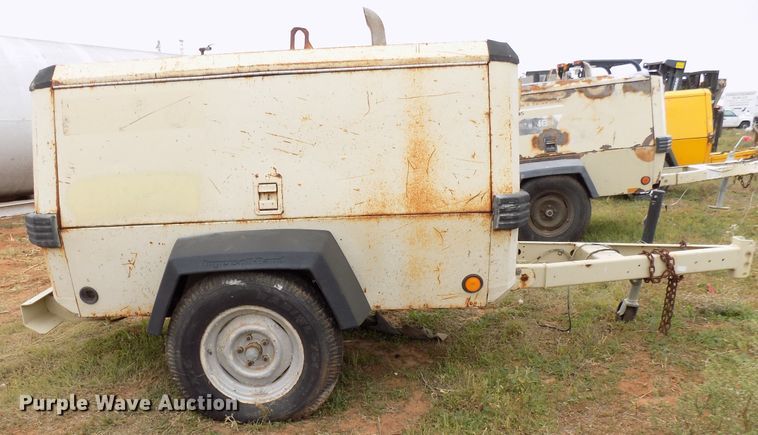 image for item FK9920 1999 Ingersoll Rand XP185WJD air compressor