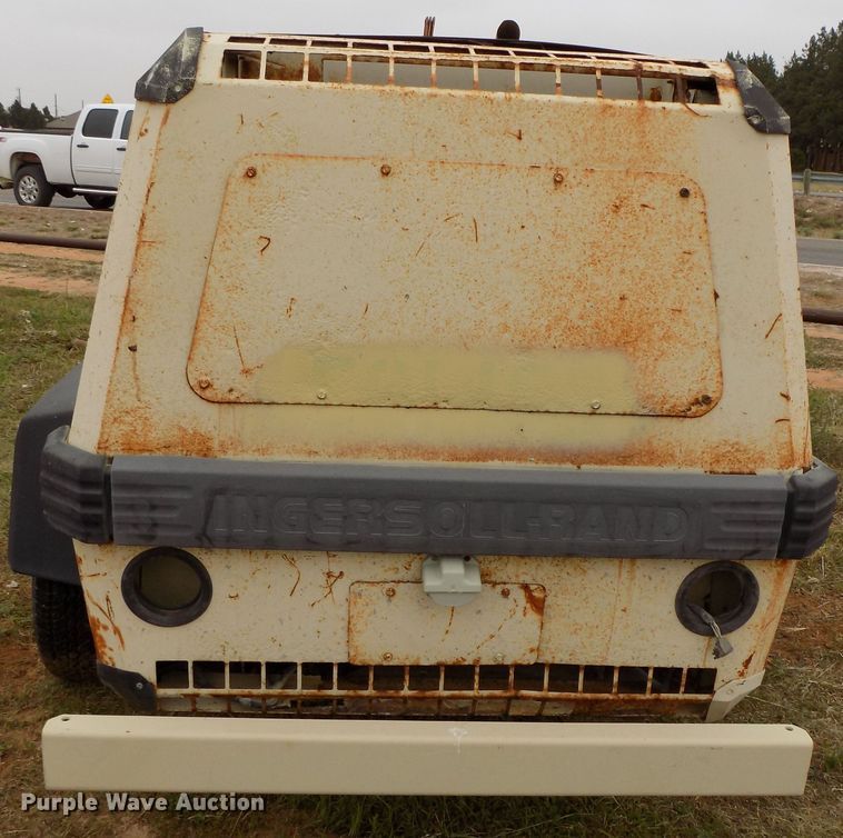 image for item FK9920 1999 Ingersoll Rand XP185WJD air compressor