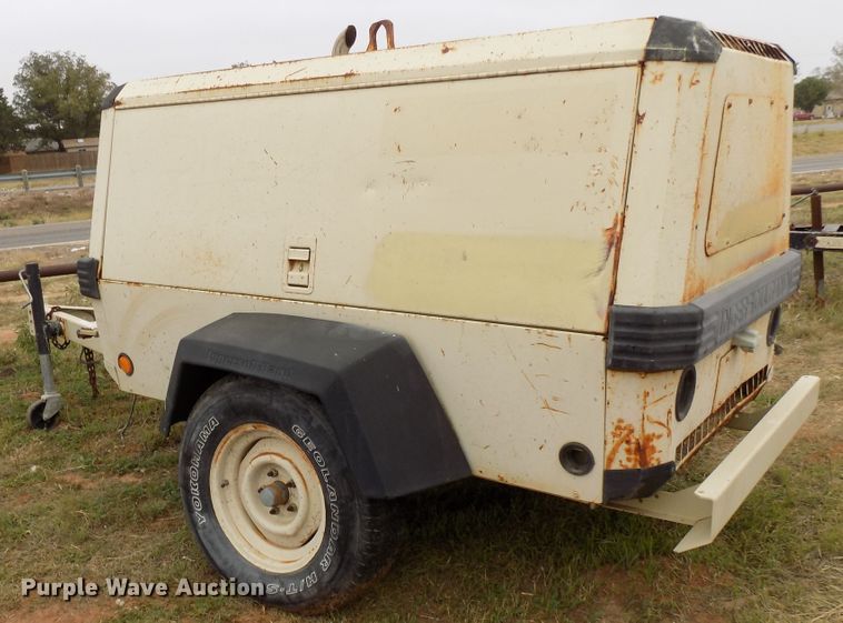 image for item FK9920 1999 Ingersoll Rand XP185WJD air compressor
