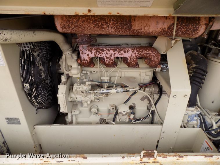 image for item FK9920 1999 Ingersoll Rand XP185WJD air compressor