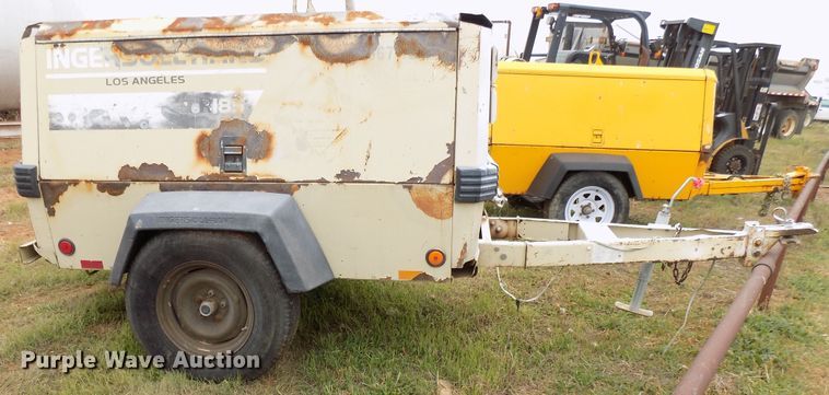 image for item FK9921 1999 Ingersoll Rand P185JD air compressor