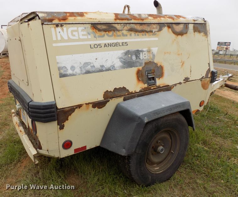 image for item FK9921 1999 Ingersoll Rand P185JD air compressor