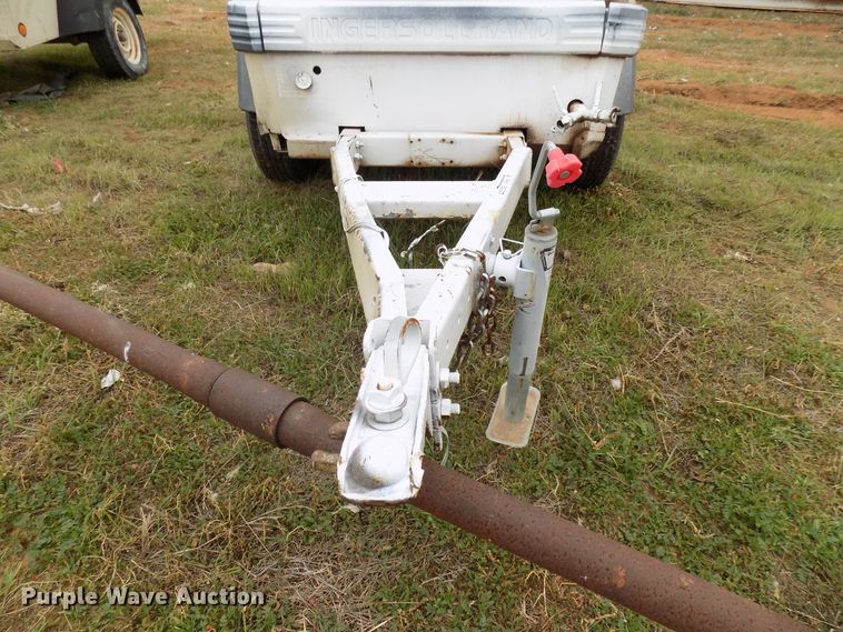 image for item FK9921 1999 Ingersoll Rand P185JD air compressor