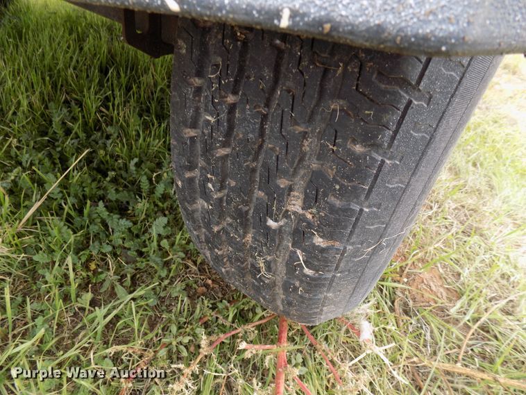 image for item FK9921 1999 Ingersoll Rand P185JD air compressor