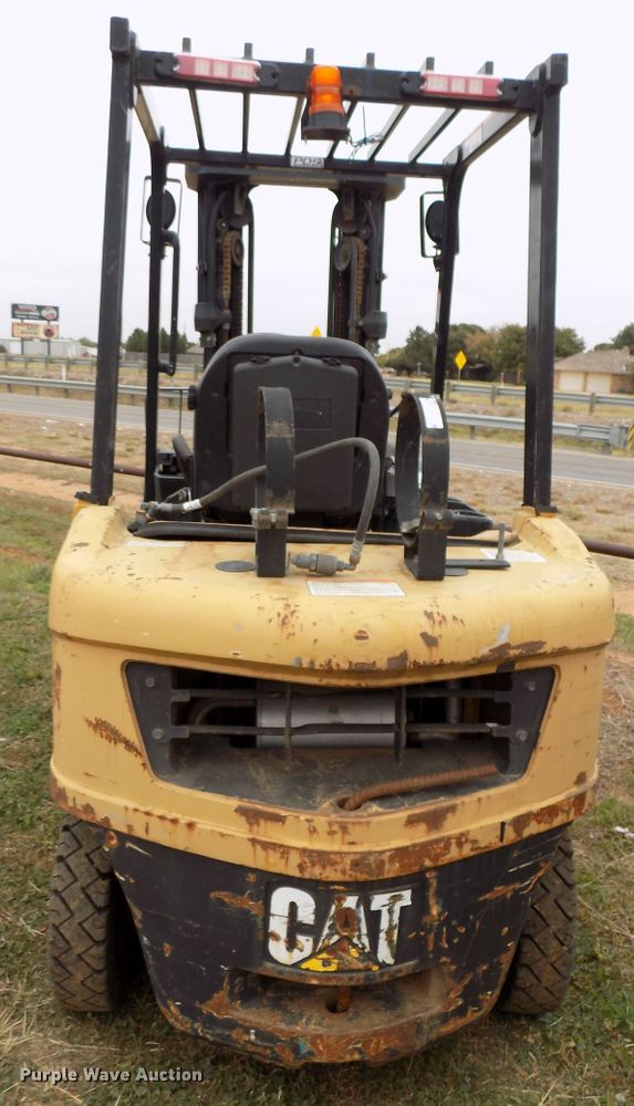 image for item FK9925 Caterpillar 2P5000 forklift
