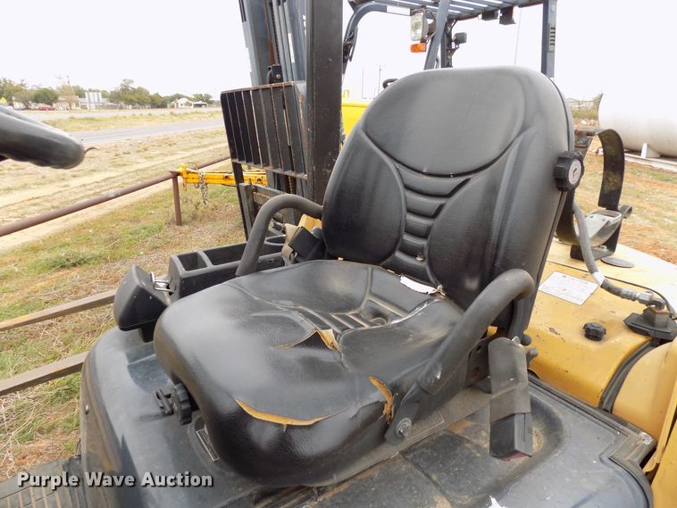 image for item FK9925 Caterpillar 2P5000 forklift