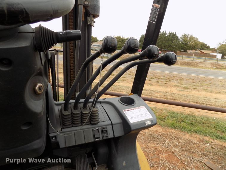 image for item FK9925 Caterpillar 2P5000 forklift