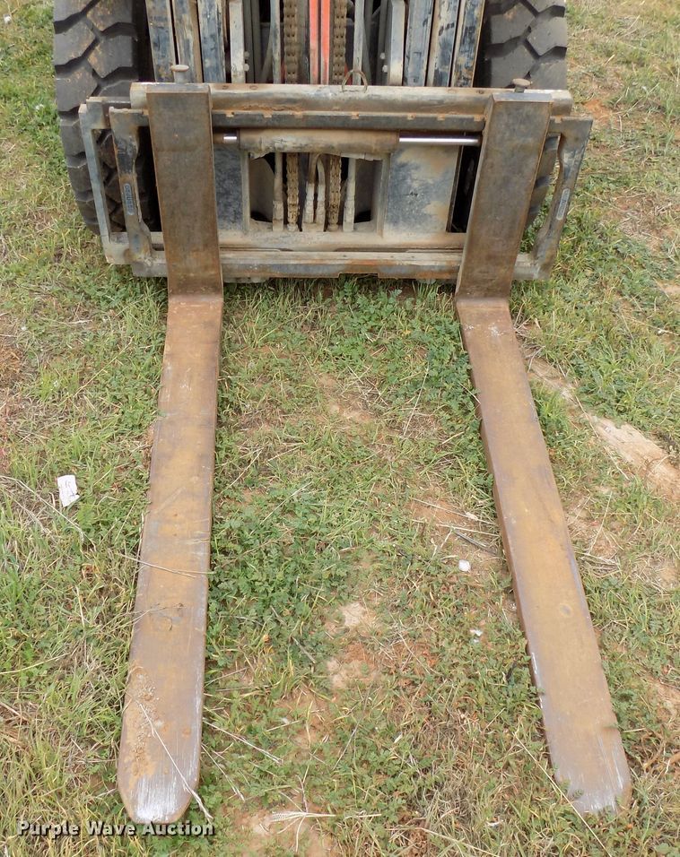 image for item FK9926 Caterpillar 2P5000 forklift