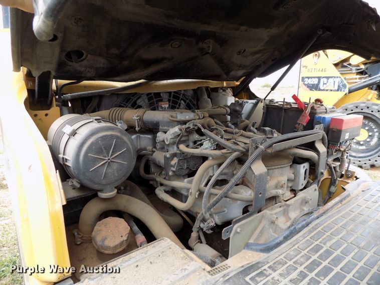 image for item FK9926 Caterpillar 2P5000 forklift